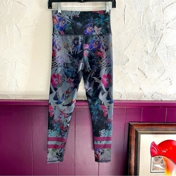 EVOLUTION and Creation Leggings Size Small - Picture 2 of 4